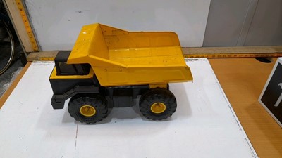 Lot 84 - TONKA TOY TRUCK