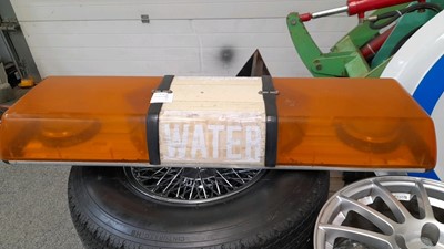 Lot 146 - LED ORANGE LIGHT BAR
