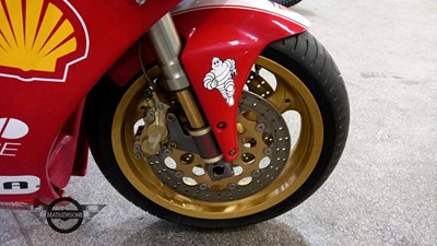 Lot 528 - 2000 DUCATI 996