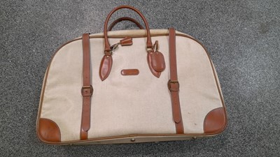 Lot 265 - ALFA ROMEO SUITCASE BESPOKE GTV SHAPE TAN LEATHER & CREAM
