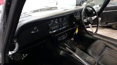 Lot 22 - 1972 JAGUAR 2+2 E TYPE