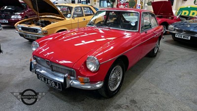 Lot 16 - 1970 MG B GT