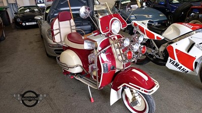 Lot 67 - 1996 VESPA (DOUGLAS) PX125E