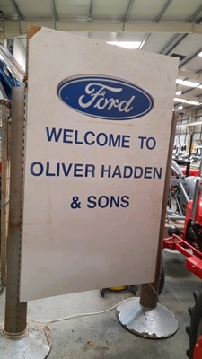 Lot 3 - FORD DEALERSHIP SIGN FLOOR STANDING