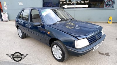 Lot 428 - 1992 PEUGEOT 205 GRD