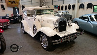 Lot 110 - 1971 FORD CLASSIC PHAETON CONVERTIBLE