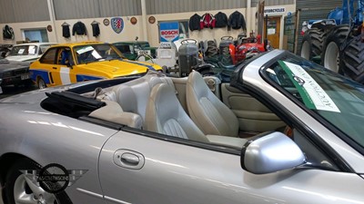 Lot 213 - 1999 JAGUAR XK8 CONVERTIBLE AUTO