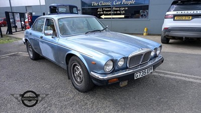 Lot 430 - 1990 DAIMLER DOUBLE SIX AUTO