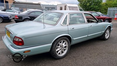 Lot 173 - 1999 JAGUAR XJ8 AUTO