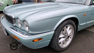 Lot 173 - 1999 JAGUAR XJ8 AUTO