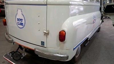 Lot 650 - 1972 AUSTIN MORRIS JU