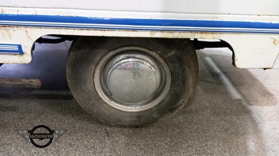 Lot 650 - 1972 AUSTIN MORRIS JU