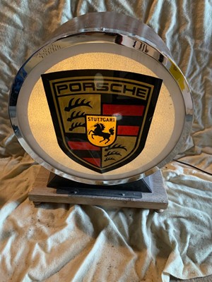 Lot 175 - PORSCHE ROUND LIGHT UP SIGN