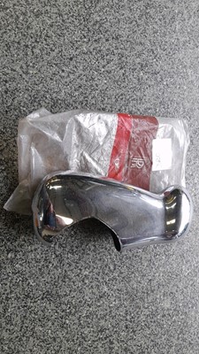 Lot 19 - ROLLS ROYCE / BENTLEY SINGLE BUMPER OVERRIDER