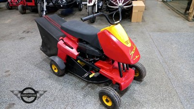 Lot 170 - WOLFGARTEN SCOOTER MOWER