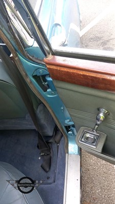 Lot 136 - 1967 JAGUAR 3.8