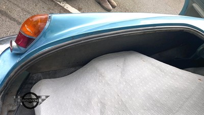 Lot 136 - 1967 JAGUAR 3.8