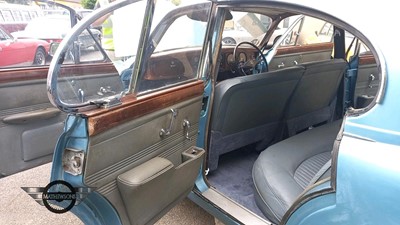 Lot 136 - 1967 JAGUAR 3.8