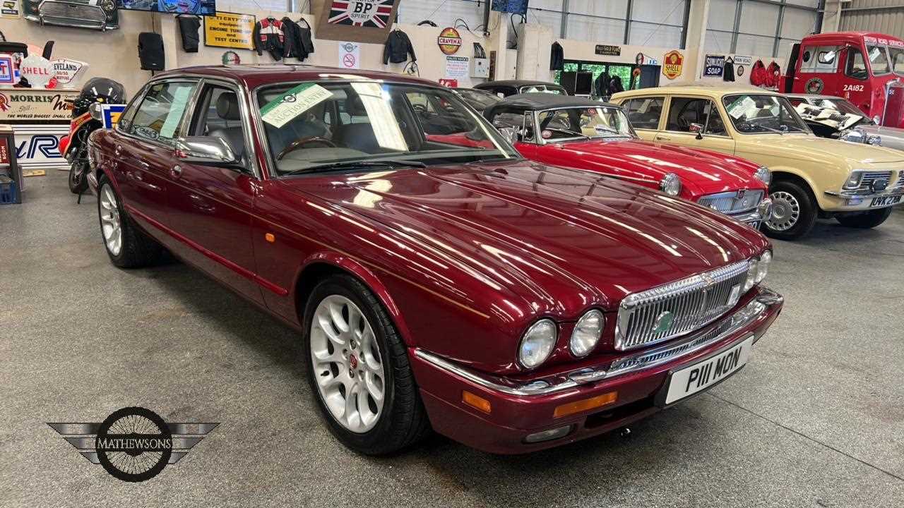 Lot 222 - 1996 DAIMLER SIX LWB AUTO