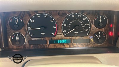 Lot 222 - 1996 DAIMLER SIX LWB AUTO