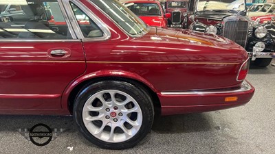 Lot 222 - 1996 DAIMLER SIX LWB AUTO