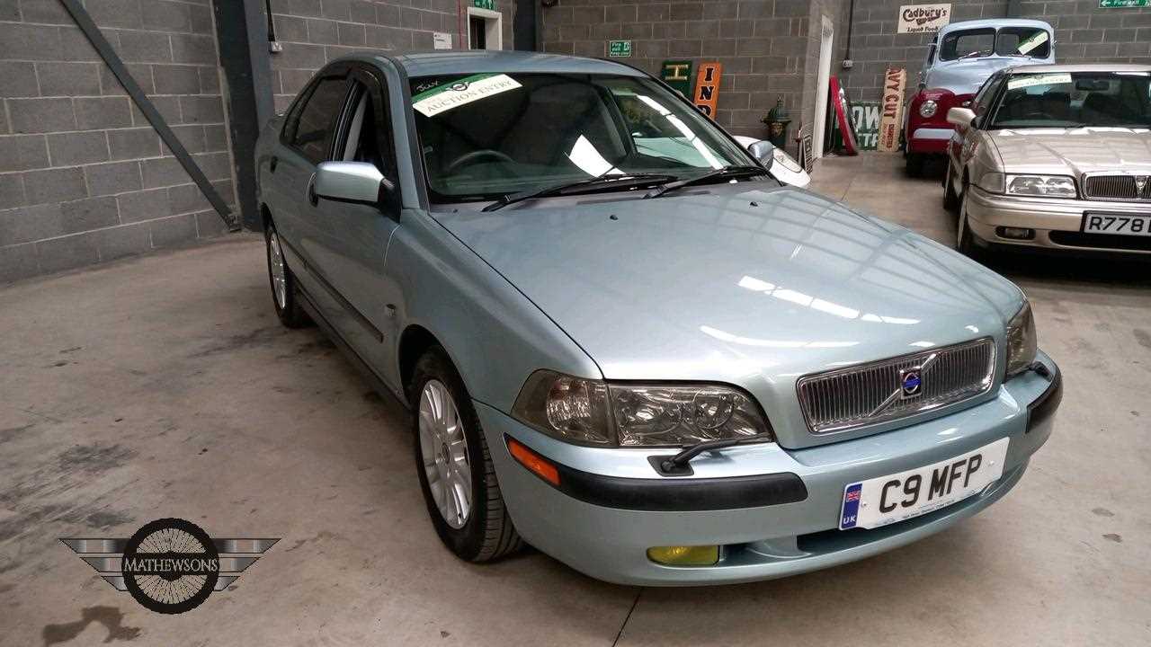 Lot 182 - 2004 VOLVO S40 SE