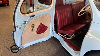 Lot 292 - 1954 RENAULT 750 / 4CV