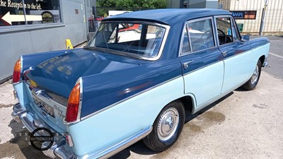 Lot 258 - 1969 RILEY 4/72