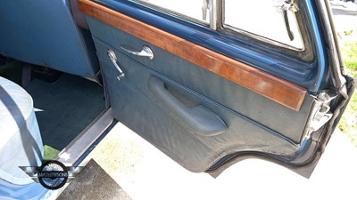 Lot 258 - 1969 RILEY 4/72