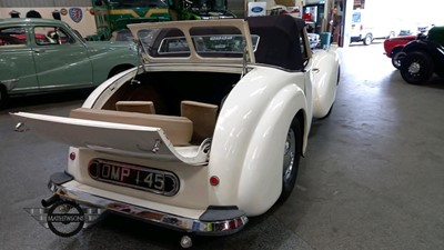Lot 177 - 1947 TRIUMPH 1800