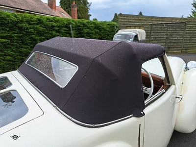 Lot 177 - 1947 TRIUMPH 1800