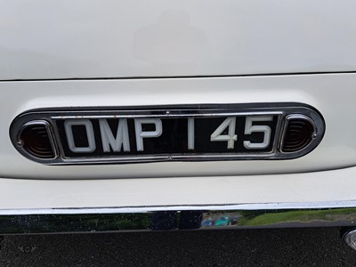 Lot 177 - 1947 TRIUMPH 1800