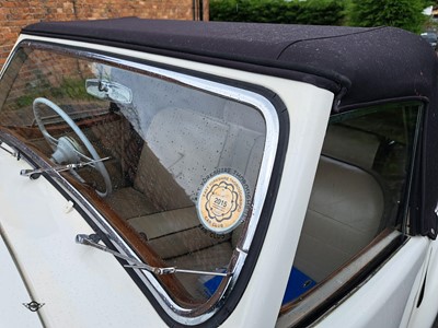 Lot 177 - 1947 TRIUMPH 1800