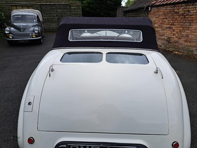 Lot 177 - 1947 TRIUMPH 1800