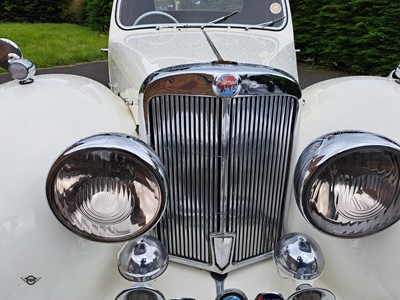Lot 177 - 1947 TRIUMPH 1800