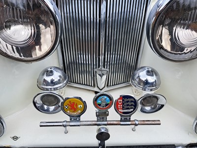 Lot 177 - 1947 TRIUMPH 1800