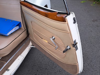 Lot 177 - 1947 TRIUMPH 1800
