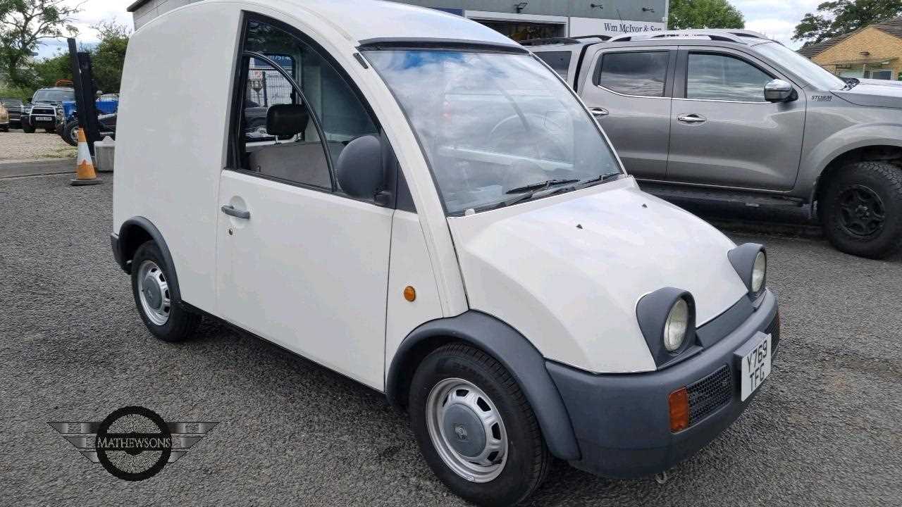 Lot 648 - 1989 NISSAN S-CARGO