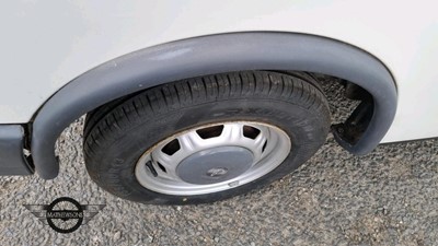 Lot 648 - 1989 NISSAN S-CARGO