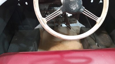 Lot 17 - J40 PEDAL CAR WHITE