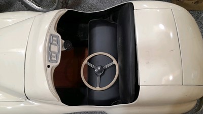Lot 121 - J40 PEDAL CAR CREAM