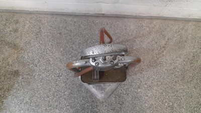 Lot 113 - BP SPECIAL ENERGOL CAN OIL DISPENSER