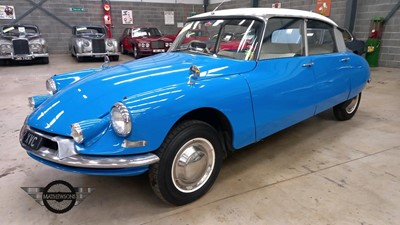 Lot 4 - 1960 CITROEN ID19