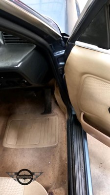 Lot 46 - 1981 BMW 323 I AUTO