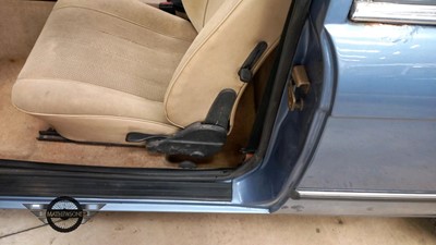 Lot 46 - 1981 BMW 323 I AUTO