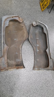 Lot 11 - PAIR OF GOOD ROVER P6 REAR WINGS