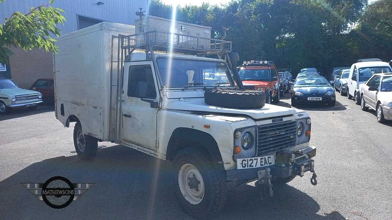 Lot 106 - 1990 LAND ROVER 127