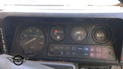 Lot 106 - 1990 LAND ROVER 127