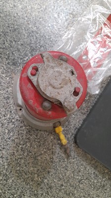Lot 534 - B.E.N SPARK PLUG CLEANER