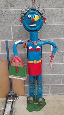 Lot 37 - CAR PARTS ROBOT